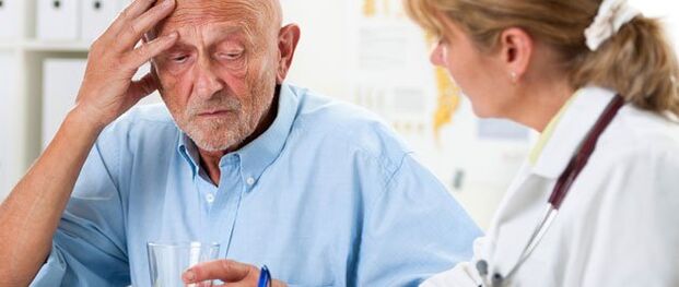 Um paciente com sinais de prostatite em consulta com um urologista